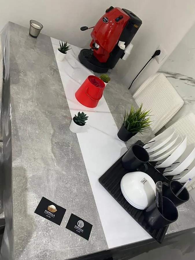 La Rosa Home Neapol 0*,  Itálie